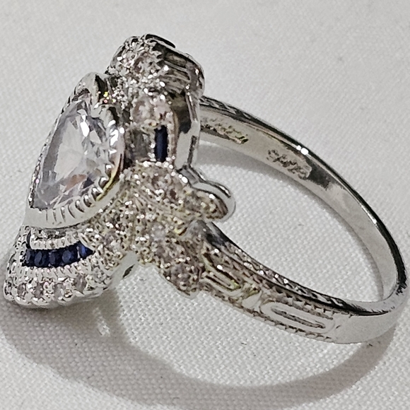 Heart Shape Sterling Siver Ring - Picture 14 of 16